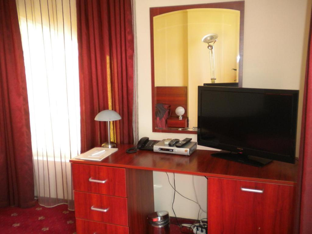 Hotel Ary Cluj-Napoca Zimmer foto